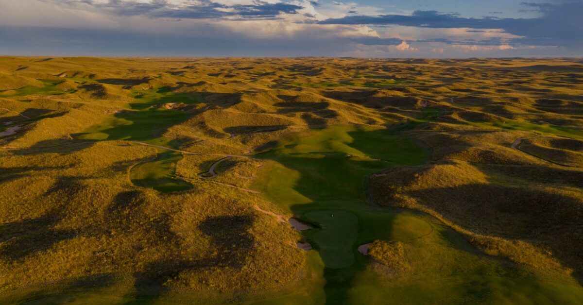 ballyneal golf course